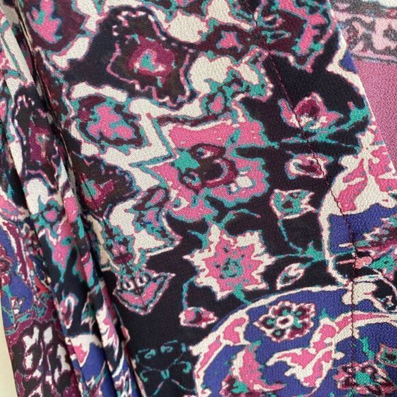 Nicole Miller multicolor sleeveless blouse- size medium - Picture 3 of 11